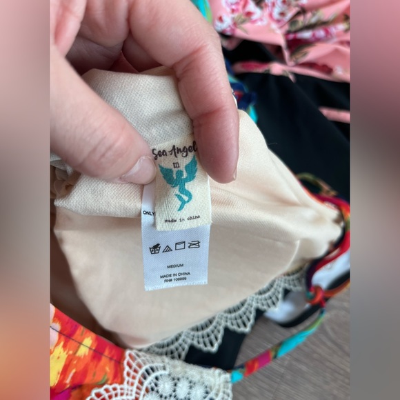 Floral Lace Trim One Piece Swimsuit - Multicolor - Picture 6 of 7